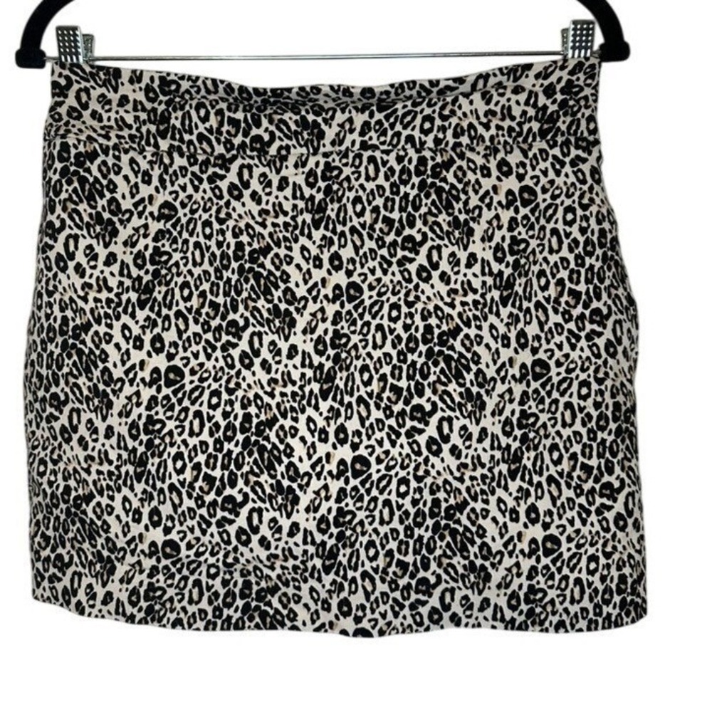 Versona Women's Mini Skort Size 8 Leopard Print Beige Black Casual